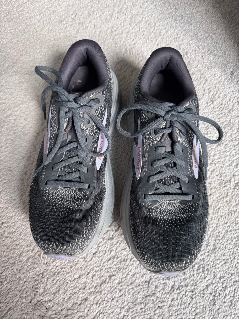 Brooks Ghost 2 Max Women’s Gray and Light Gray Running Shoes